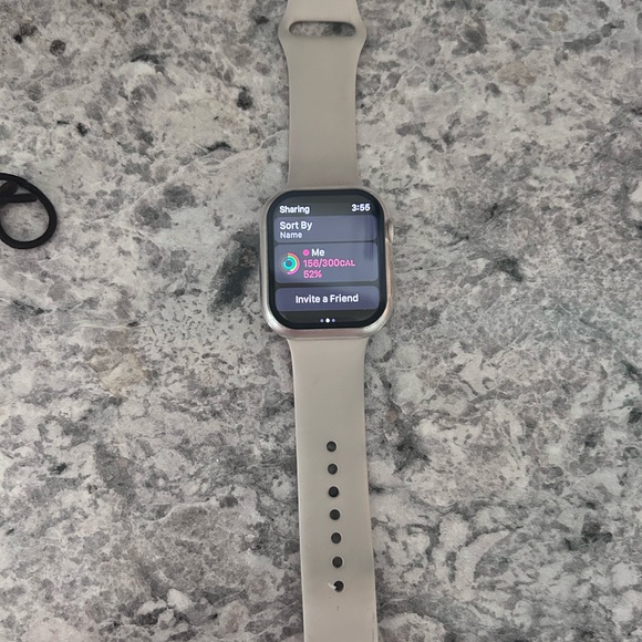 Apple Watch Series 8 GPS + Cellular Aluminum 45mm - Picture 5 of 6
